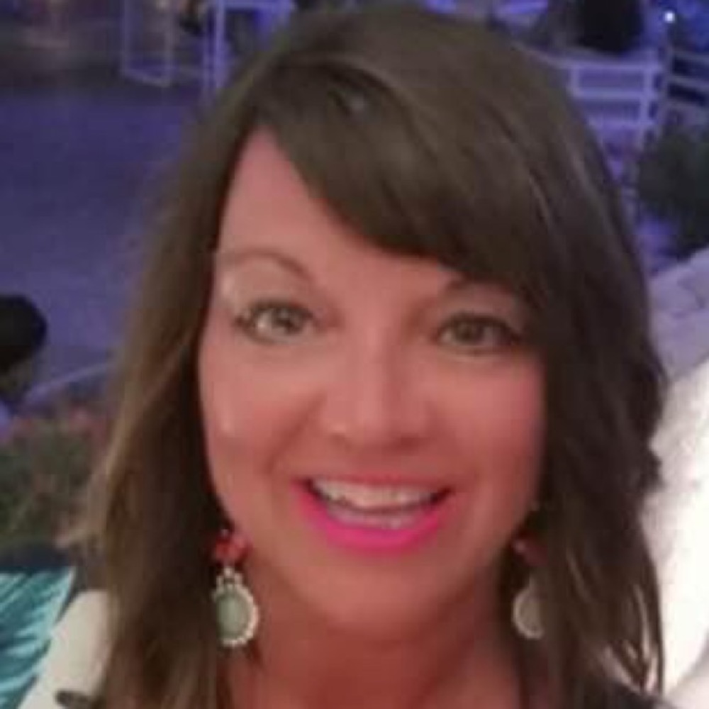 Meet your Posher, Monique